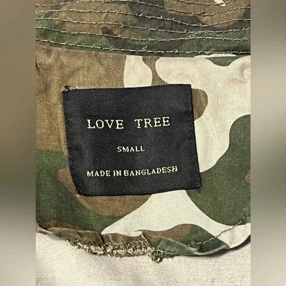 Love Tree Women’s size smalll camo zip up jacket - Picture 12 of 14